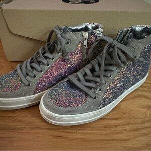 P448 Glitter High Tops